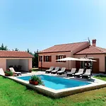 بيت للعطل Dori By Interhome *