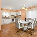 Dori By Interhome *