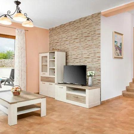 Vakantiehuis Dori By Interhome