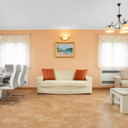 Dori By Interhome * Krnica