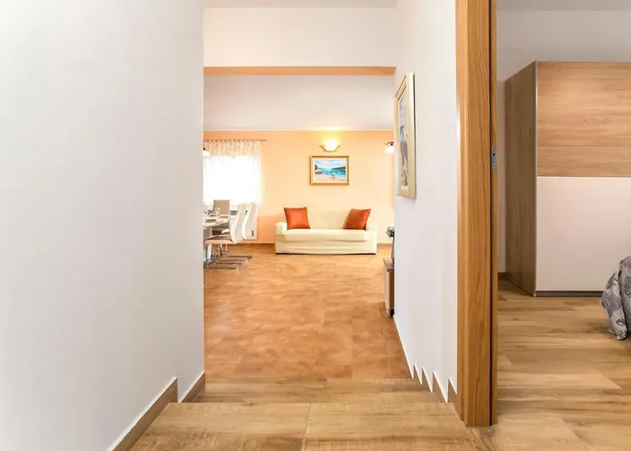 Vakantiehuis Dori By Interhome